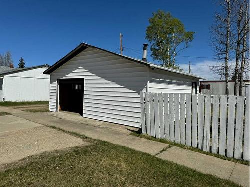 5130 50 Street, Berwyn, AB - Outdoor