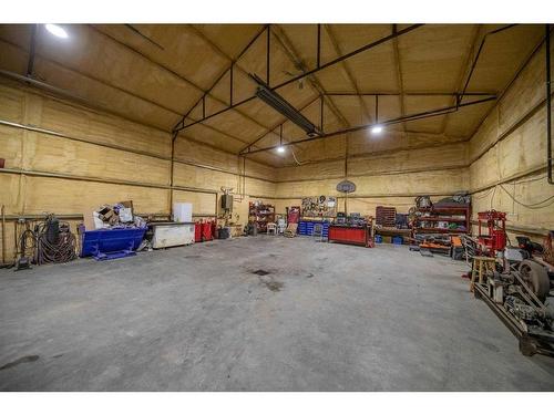 69408A 64 Range, Grovedale, AB - Indoor Photo Showing Garage