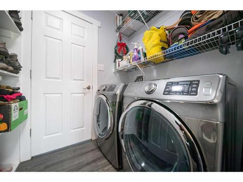 69408A 64 Range, Grovedale, AB - Indoor Photo Showing Laundry Room