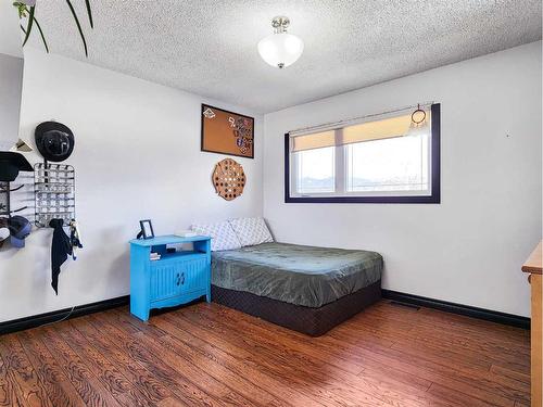 11034 Hoppe Avenue, Grande Cache, AB - Indoor Photo Showing Bedroom