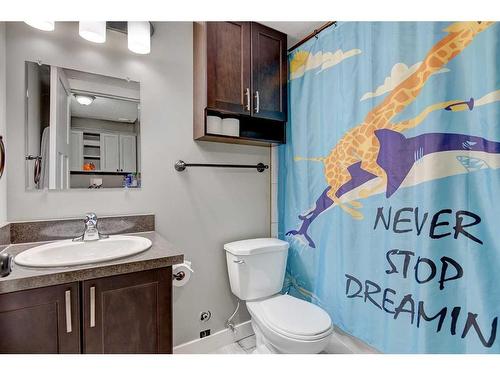 12922 105 Street, Grande Prairie, AB - Indoor Photo Showing Bathroom