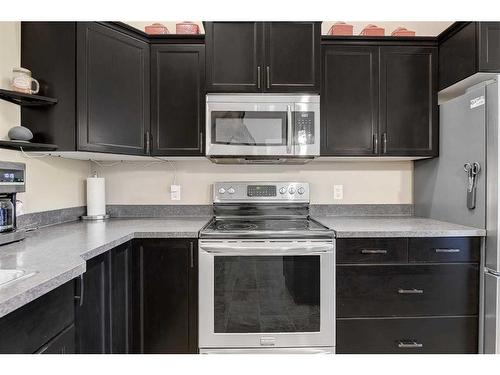 12922 105 Street, Grande Prairie, AB - Indoor Photo Showing Kitchen