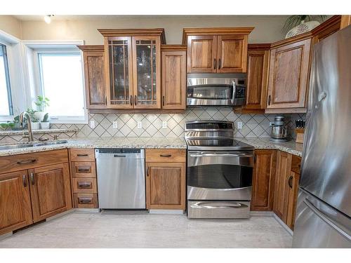 2-721022 Range 54 Road, Rural Grande Prairie No. 1, County Of, AB - Indoor Photo Showing Kitchen With Double Sink