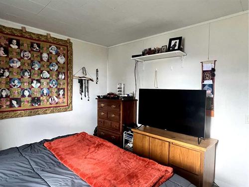20468A .Hwy 669 Highway, Valleyview, AB - Indoor Photo Showing Bedroom