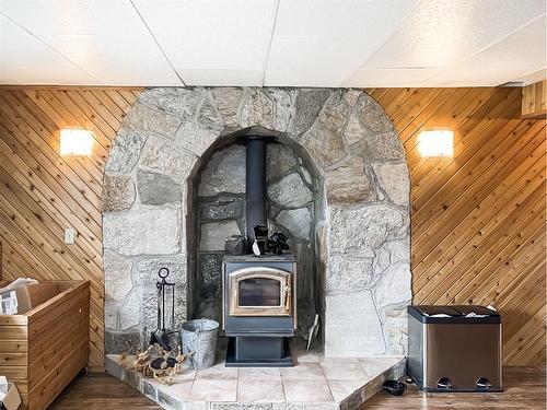 70341 Rr 222, Rural Greenview No. 16, M.D. Of, AB - Indoor With Fireplace