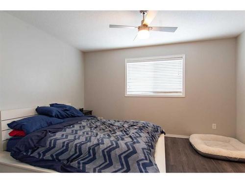 10209 71 Avenue, Grande Prairie, AB - Indoor Photo Showing Bedroom