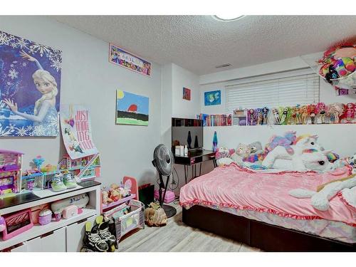 6407 94 Avenue, Grande Prairie, AB - Indoor Photo Showing Bedroom