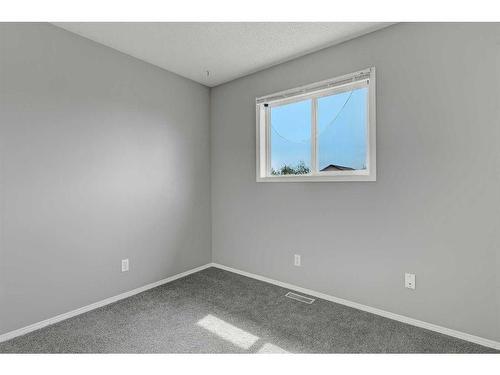 9005 64 Avenue, Grande Prairie, AB - Indoor Photo Showing Other Room