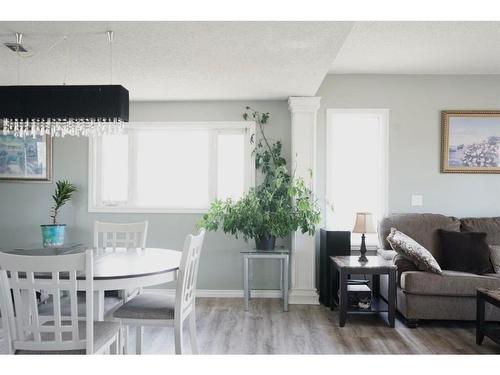 50010 733A Township, Rural Grande Prairie No. 1, County Of, AB - Indoor Photo Showing Kitchen With Double Sink