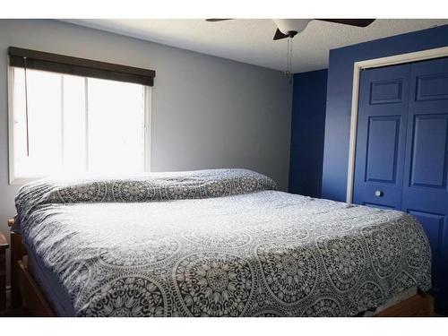 50010 733A Township, Rural Grande Prairie No. 1, County Of, AB - Indoor Photo Showing Bedroom