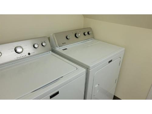 45063A 734 Township, Rural Grande Prairie No. 1, County Of, AB - Indoor Photo Showing Laundry Room