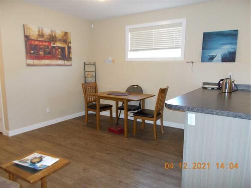 A/B-10235 107 Avenue, Grande Prairie, AB - Indoor Photo Showing Dining Room