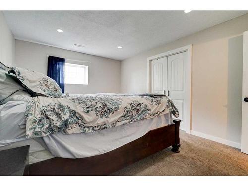 6501 91 Street, Grande Prairie, AB - Indoor Photo Showing Bedroom