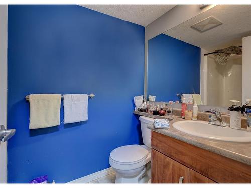 101-9120 96 Avenue, Grande Prairie, AB - Indoor Photo Showing Bathroom