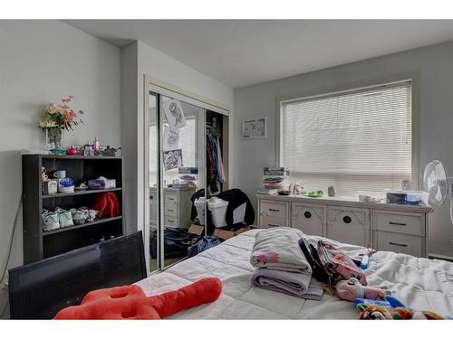 101-9120 96 Avenue, Grande Prairie, AB - Indoor Photo Showing Bedroom