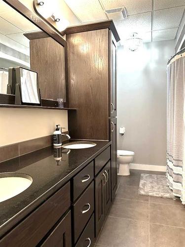 10713 158 Avenue, Rural Grande Prairie No. 1, County Of, AB - Indoor Photo Showing Bathroom