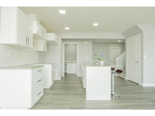 7802 91 Street, Grande Prairie, AB - Indoor Photo Showing Kitchen