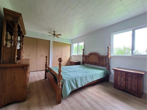 82142 744 Highway, Rural Northern Sunrise County, AB - Indoor Photo Showing Bedroom