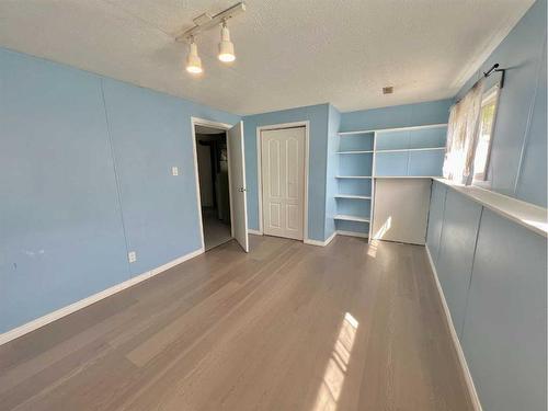 9634 83 Avenue, Grande Prairie, AB - Indoor Photo Showing Other Room