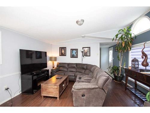 733041 Rge Rd 31, Bezanson, AB - Indoor Photo Showing Living Room