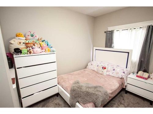 10546 113A Street, Grande Prairie, AB - Indoor Photo Showing Bedroom