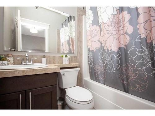 10546 113A Street, Grande Prairie, AB - Indoor Photo Showing Bathroom