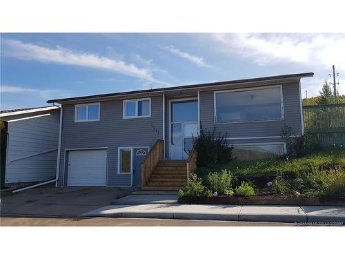 11533 103 Street, Peace River, AB - Outdoor