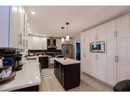 33008 742 Township, Rural Grande Prairie No. 1, County Of, AB - Indoor Photo Showing Kitchen