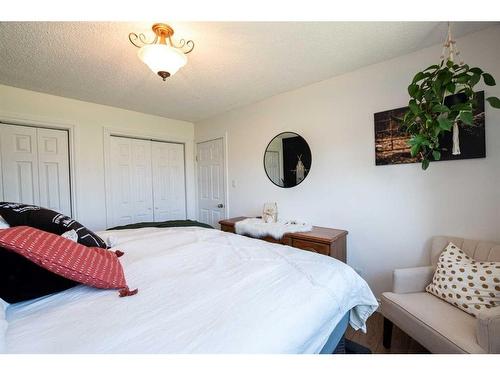 33008 742 Township, Rural Grande Prairie No. 1, County Of, AB - Indoor Photo Showing Bedroom