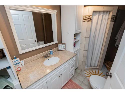 33008 742 Township, Rural Grande Prairie No. 1, County Of, AB - Indoor Photo Showing Bathroom