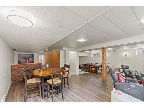 9810 105 Avenue, Grande Prairie, AB - Indoor Photo Showing Dining Room