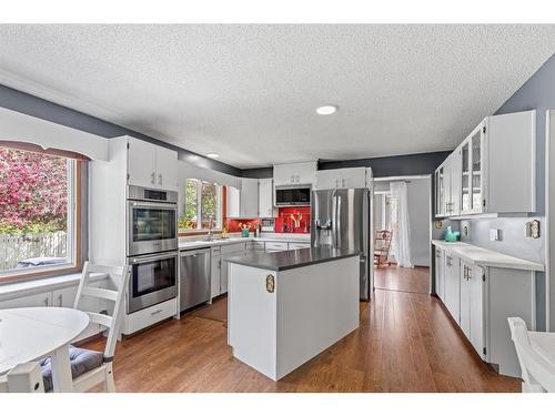 9810 105 Avenue, Grande Prairie, AB - Indoor Photo Showing Kitchen