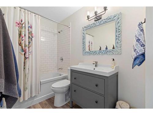 30066 Township Road 724, Bezanson, AB - Indoor Photo Showing Bathroom