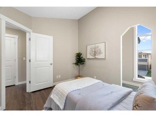 80 Walden Square Se, Calgary, AB - Indoor Photo Showing Bedroom