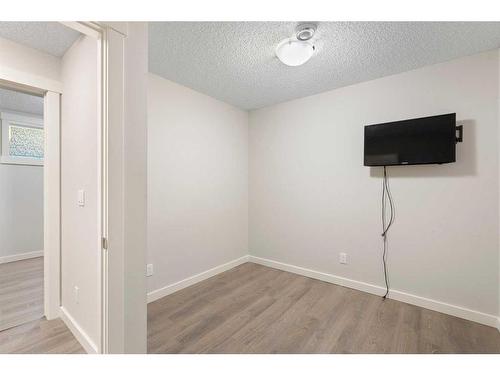 80 Walden Square Se, Calgary, AB - Indoor Photo Showing Other Room
