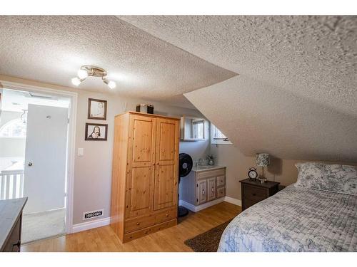 116-743010 Range Road 50, Rural Grande Prairie No. 1, County Of, AB - Indoor Photo Showing Bedroom