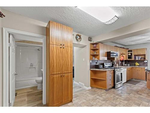 116-743010 Range Road 50, Rural Grande Prairie No. 1, County Of, AB - Indoor Photo Showing Kitchen