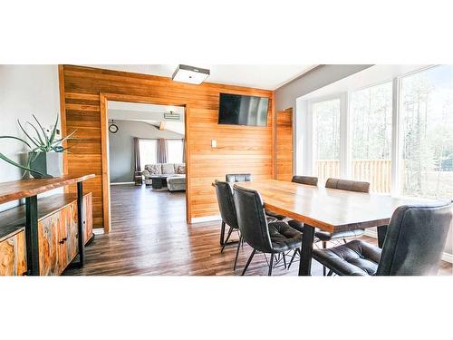 113-704041 Range Road 72, Rural Grande Prairie No. 1, County Of, AB - Indoor Photo Showing Dining Room