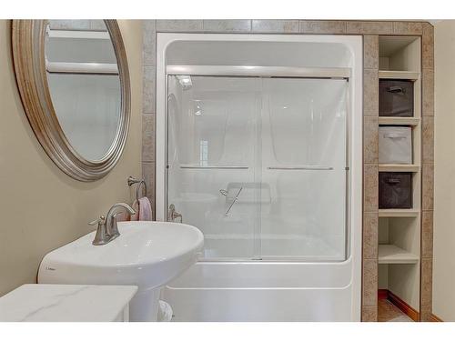 8226 Tamarack Trail, Rural Grande Prairie No. 1, County Of, AB - Indoor Photo Showing Bathroom