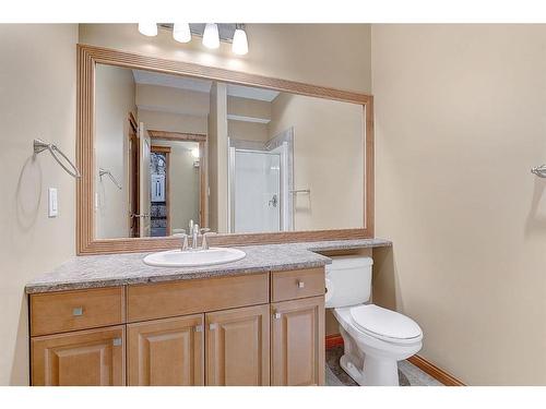 8226 Tamarack Trail, Rural Grande Prairie No. 1, County Of, AB - Indoor Photo Showing Bathroom