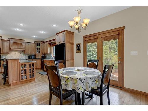 8226 Tamarack Trail, Rural Grande Prairie No. 1, County Of, AB - Indoor Photo Showing Dining Room