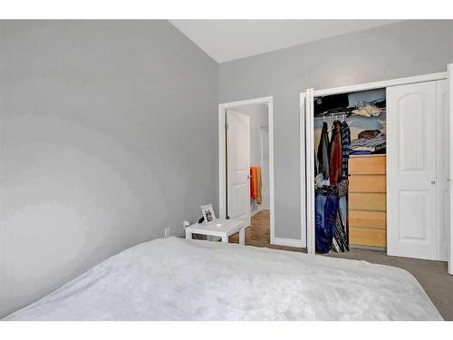 403-9221 Lakeland Drive, Grande Prairie, AB - Indoor Photo Showing Bedroom