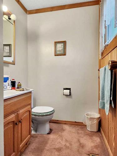 10621 105 Ave, Grande Cache, AB - Indoor Photo Showing Bathroom
