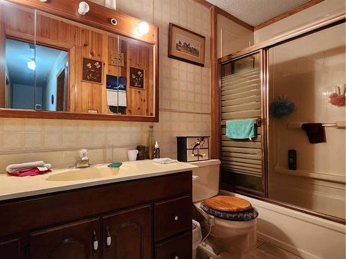10621 105 Ave, Grande Cache, AB - Indoor Photo Showing Bathroom