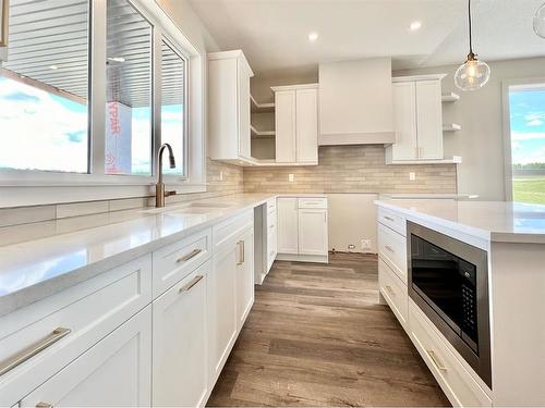 9-715034 Range Road 73, Rural Grande Prairie No. 1, County Of, AB - Indoor Photo Showing Kitchen With Upgraded Kitchen