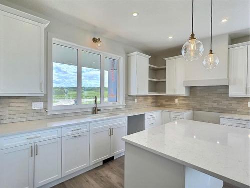 9-715034 Range Road 73, Rural Grande Prairie No. 1, County Of, AB - Indoor Photo Showing Kitchen With Upgraded Kitchen