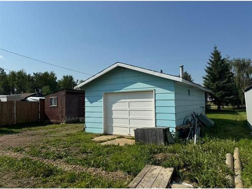 812 3 Avenue, Hines Creek, AB - Outdoor