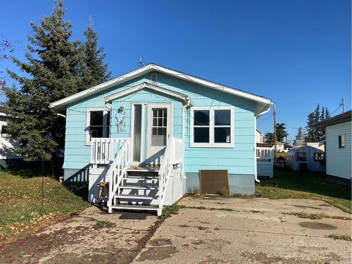 812 3 Avenue, Hines Creek, AB - Outdoor