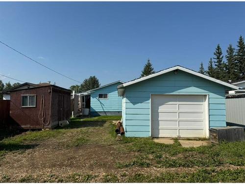 812 3 Avenue, Hines Creek, AB - Outdoor With Exterior