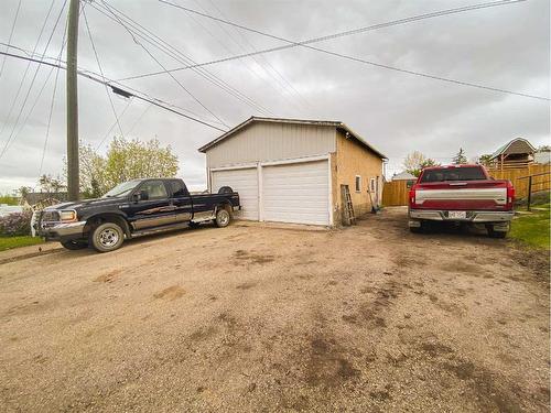 4823 46 Avenue, Spirit River, AB - Outdoor With Exterior